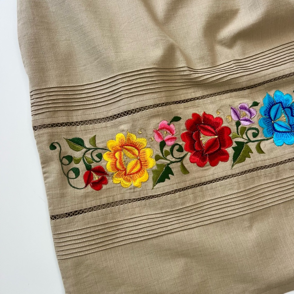 Vintage Mexican Artisan Floral Embroidered Shift Dress Beige Size 36 - Picture 5 of 14